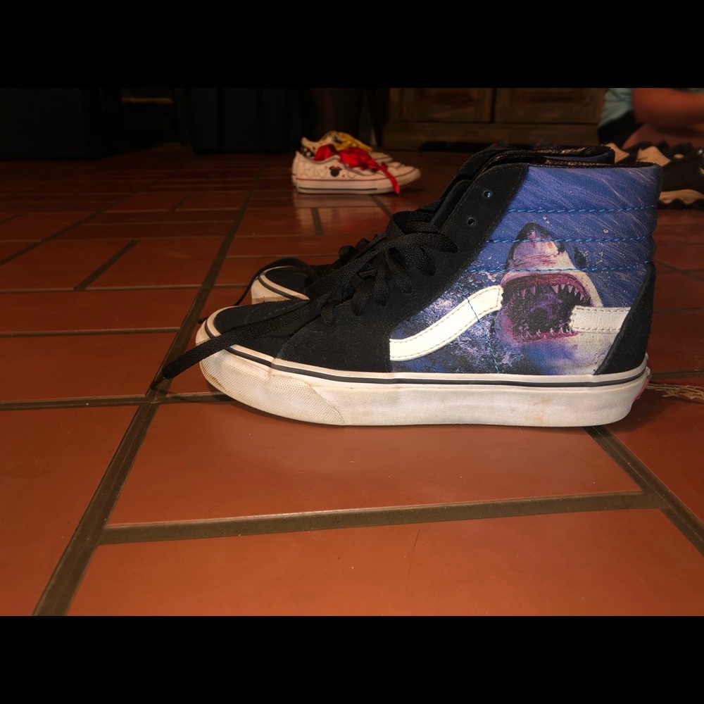 Shark week vans